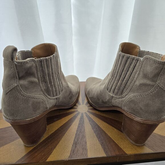 Nine West Mayley Block Heels Ankle Chelsea Boots Sz 8.5 Womens Stone Gray Taupe - Picture 9 of 16